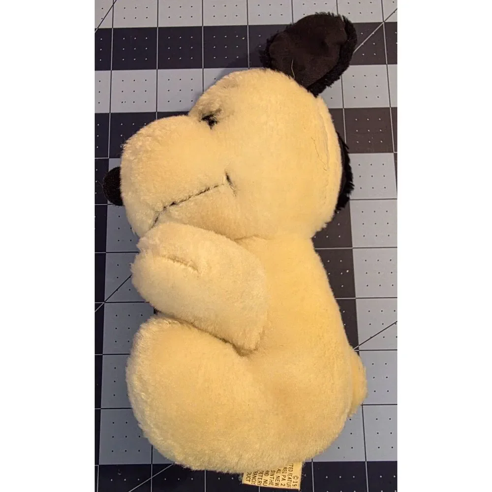Vintage Snoopy Plush Stuffed Animal 1968 United Feature Syndicate Peanuts White